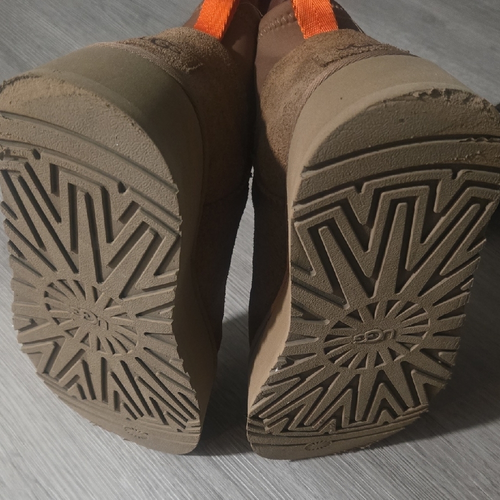 UGG Women's Brown Suede Ankle Boots - Picture 3 of 3
